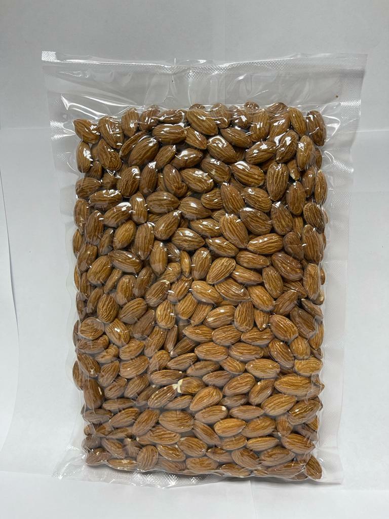 Миндаль сырой 